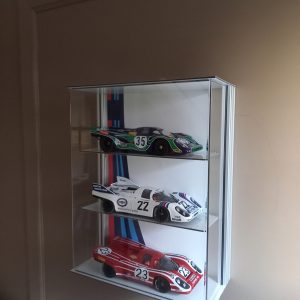 Martini 1/18 V-trine (hangmodel)