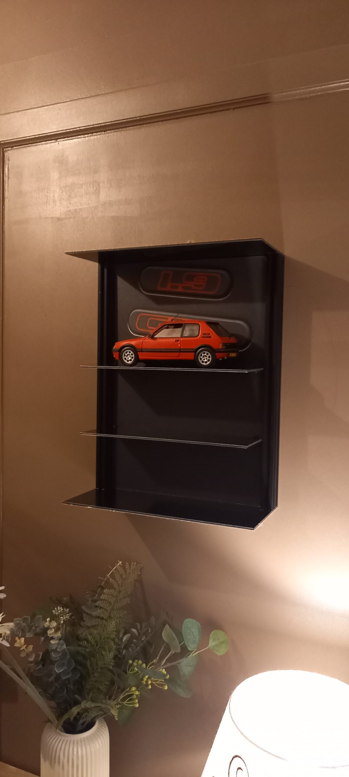 Peugeot 205 GTI 1/18 V-trine (hangmodel) - Afbeelding 8